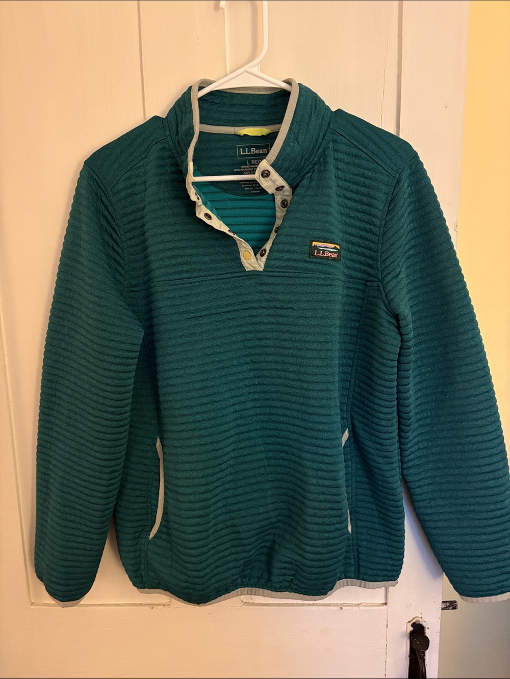 L.L. Bean women's Teal Ribbed Pullover with Contrast Trim